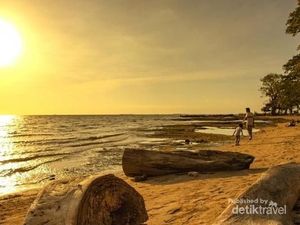 Tak Terbantahkan Bila Pantai di Maros Memang Indah Tak Terbantahkan Bila Pantai di Maros Memang Indah