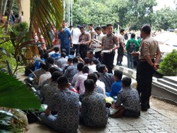 Polisi Amankan Pelajar yang Hendak Demonstrasi di Makassar