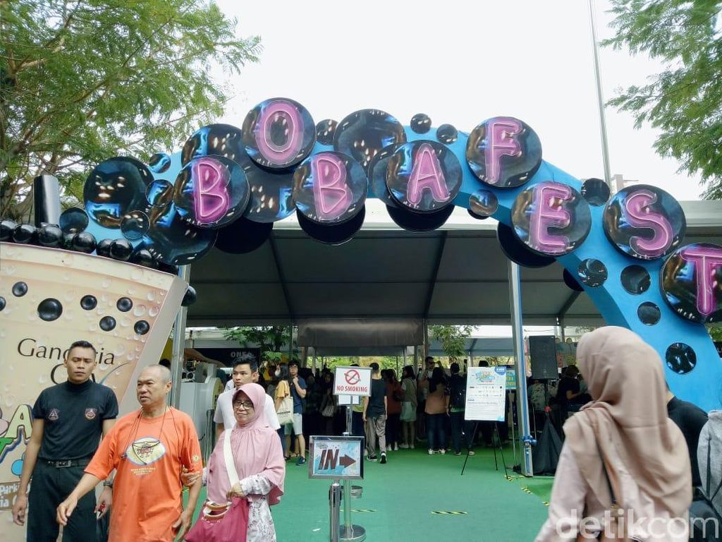 Nge-boba Sampai Puas di Boba Fest Gandaria City Nge-boba Sampai Puas di Boba Fest Gandaria City