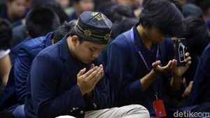 Doa Syukur Nikmat, Lengkap Arab dan Artinya
