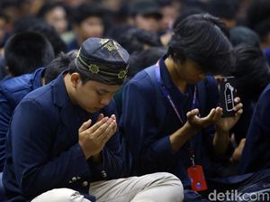 Doa Syukur Nikmat, Lengkap Arab dan Artinya Doa Syukur Nikmat, Lengkap Arab dan Artinya