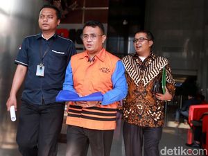 Bupati Bengkayang Suryadman Gidot Tersangka Suap Segera Disidang Bupati Bengkayang Suryadman Gidot Tersangka Suap Segera Disidang