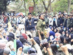 Enam Mahasiswa Unjani yang Ditahan Polda Metro Dipulangkan ke Cimahi
