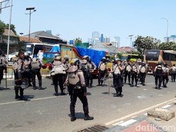 Serang Polisi, 2 Mahasiswa Demo Ditangkap Sedang Mabuk Miras