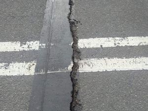 Gempa M 5,1 di Pulau Seram Maluku Akibatkan Mal sampai Masjid Rusak