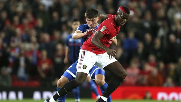 Pogba Tak Akan Perkuat MU Hingga Desember
