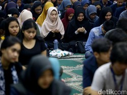 Doa Mengalir untuk Kesembuhan Faisal Amir