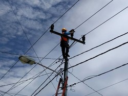 Menteri ESDM dan Bos PLN Buka-bukaan soal 433 Desa Gelap Gulita