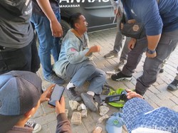 Polisi Amankan Pelajar Bawa Batu dalam Tas saat Demo di DPRD Sulsel