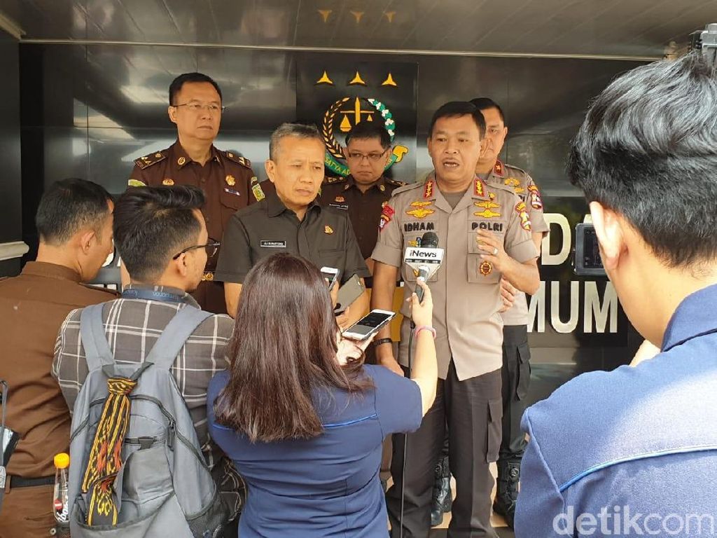 Kabareskrim Tegaskan Tak Ada SP3 dalam Penanganan Kasus Karhutla Kabareskrim Tegaskan Tak Ada SP3 dalam Penanganan Kasus Karhutla