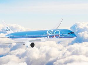 Tiga Maskapai Raksasa Eropa Wajibkan Penumpang Pakai Masker