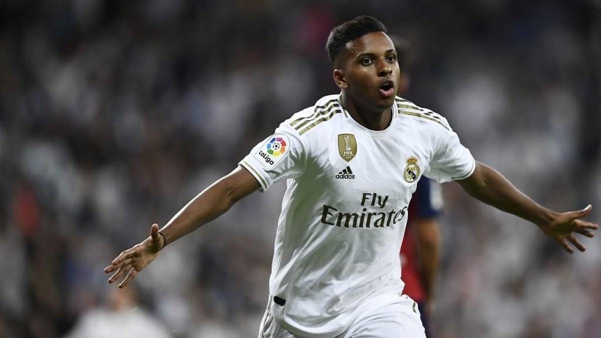 Pemain muda Real Madrid Rodrygo enggan dibandingkan dengan Ronaldo usai menciptakan debut sensasional melawan Osasuna. (Foto: Oscar del Pozo / AFP)