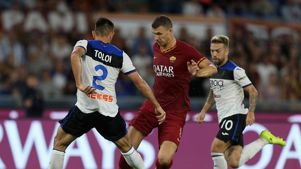 AS Roma kalah 0-2 dari Atalanta di Olimpico. (Foto: Paolo Bruno/Getty Images)