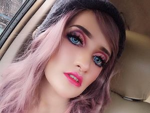 Potret Ibu 2 Anak yang Disebut Sebagai Barbie dari Malaysia Potret Ibu 2 Anak yang Disebut Sebagai Barbie dari Malaysia