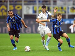 Bertanding di Giuseppe Meazza, Kamis (26/9/2019) dini hari WIB, laga berjalan terbuka sejak awal. Inter dan Lazio bergantian melancarkan serangan. Istimewa/Daniele Mascolo/Reuters.