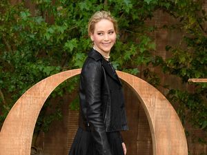 Jennifer Lawrence Liburan ke Sumba, Bisa Wisata ke Mana Saja? Jennifer Lawrence Liburan ke Sumba, Bisa Wisata ke Mana Saja?