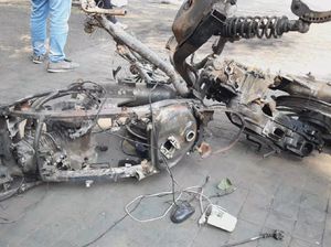 Rangka Motor dan Pos Polisi Palmerah, Bukti Nyata Kericuhan Unjuk Rasa