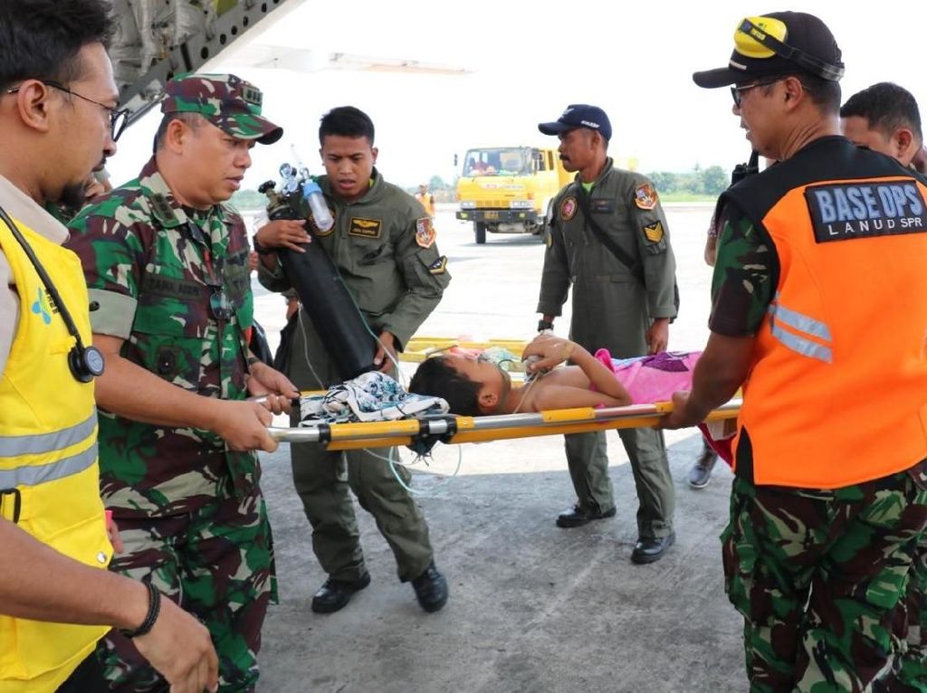 Ratusan Pengungsi Wamena Asal Jatim Diangkut Hercules Ratusan Pengungsi Wamena Asal Jatim Diangkut Hercules