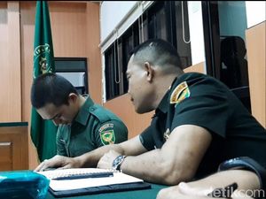 Prada Deri Pembunuh Kekasih Dipecat, Oditur: Dia Tak Layak Jadi Prajurit Prada Deri Pembunuh Kekasih Dipecat, Oditur: Dia Tak Layak Jadi Prajurit