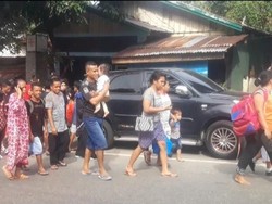 Gempa M 6,8 di Ambon, Warga Panik Mengungsi ke Tempat yang Lebih Tinggi