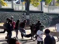 6 Polisi Bawa Senpi Saat Demo di Kendari Jadi Perhatian Serius Kompolnas