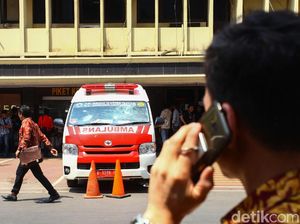 Pasca Ambulans Kemasukan Batu, Polisi Usul Ada Evaluasi Pelayanan Pasien Pasca Ambulans Kemasukan Batu, Polisi Usul Ada Evaluasi Pelayanan Pasien