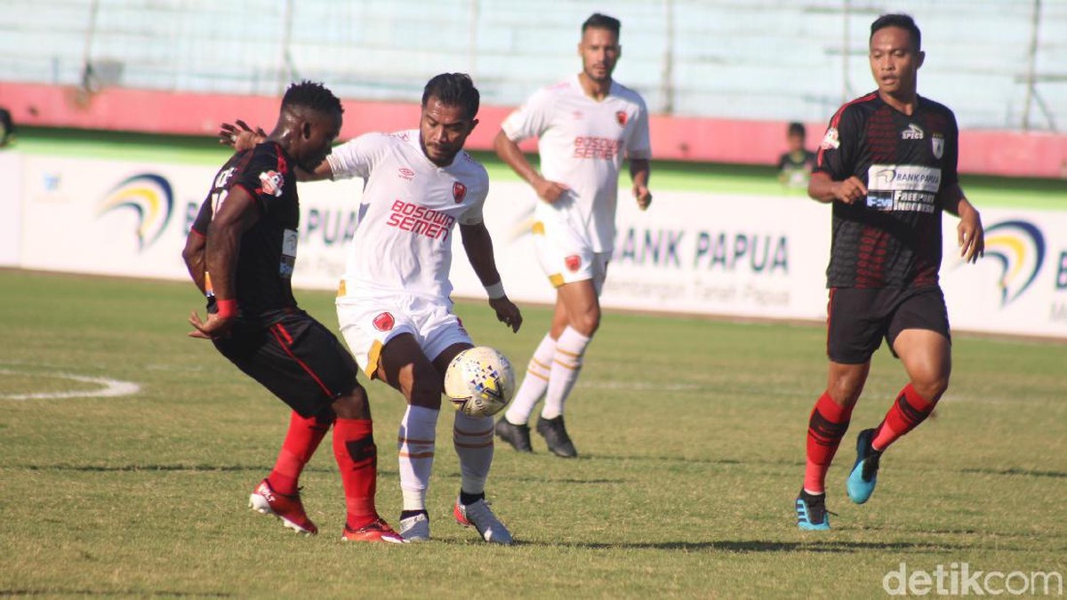 Persipura Jayapura mengalahkan PSM Makassar 3-1 di Liga Indonesia. (Foto: Suparno/detikcom)