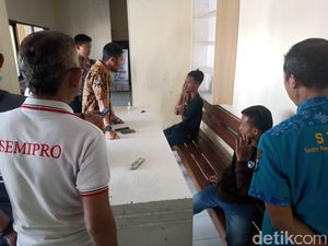 Tak Berizin dan Ganggu Ketertiban, Polisi Bubarkan Demo Pelajar di Probolinggo