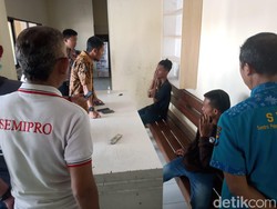 Tak Berizin dan Ganggu Ketertiban, Polisi Bubarkan Demo Pelajar di Probolinggo