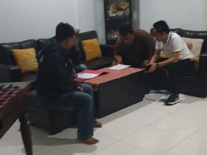 Pengacara: Dandhy Laksono Jadi Tersangka Cuitan soal Rusuh Wamena