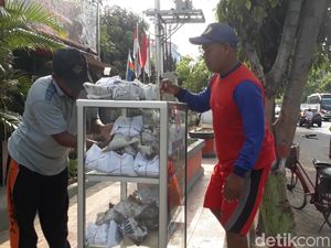 Penarik Becak dan Penyapu Jalan di Brebes Bisa Sarapan Gratis di Sini