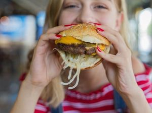 Burger Tak Sehat dan Bikin Gendut? Ini Fakta Nutrisinya