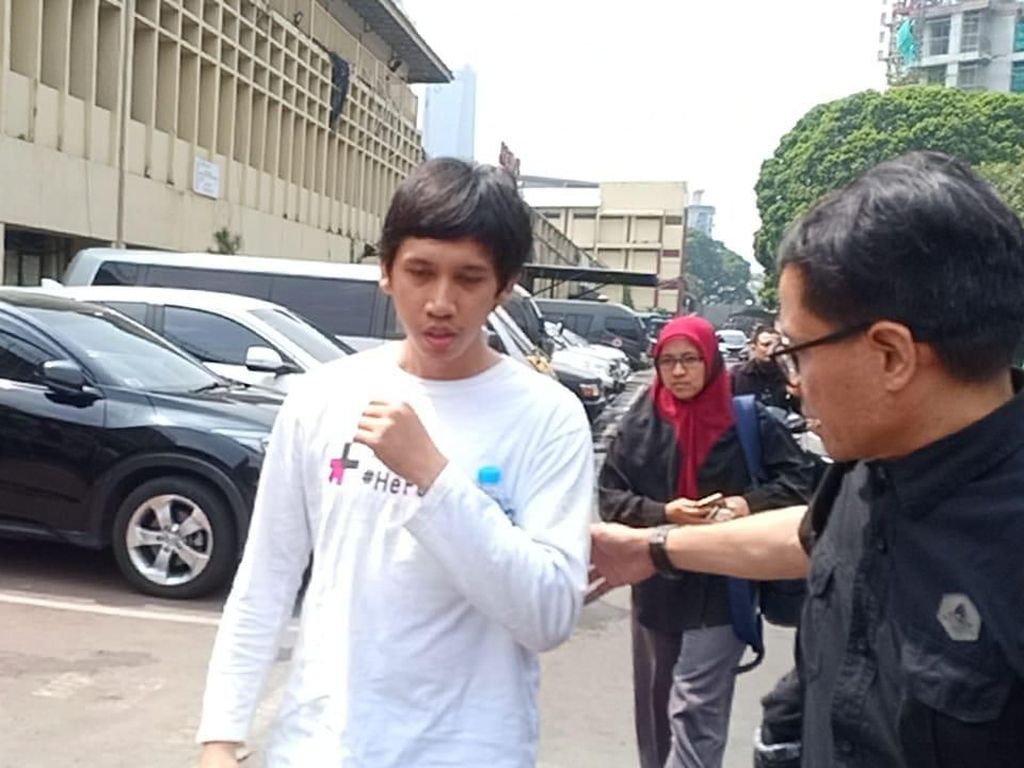Penangkapan Ananda-Dandhy, ICJR: Jangan Kriminalisasi Aktivis Penangkapan Ananda-Dandhy, ICJR: Jangan Kriminalisasi Aktivis