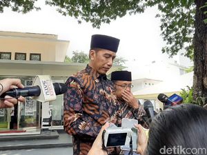 Komitmen Jokowi pada Demokrasi Ditagih, Kasus Dandhy Laksono Diminta Disetop Komitmen Jokowi pada Demokrasi Ditagih, Kasus Dandhy Laksono Diminta Disetop