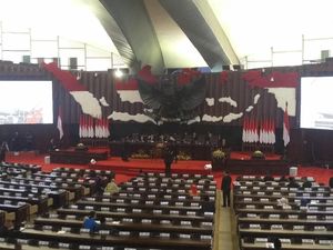 Belum Kuorum, Zulkifli Hasan Skors Sidang Akhir Masa Jabatan MPR Belum Kuorum, Zulkifli Hasan Skors Sidang Akhir Masa Jabatan MPR