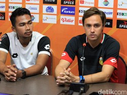 Paul Munster Pede Hadapi Persela dan Topskornya