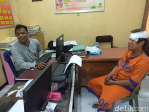 Aktingnya Gagal Kelabui Warga, Pencuri Motor Ini Babak Belur