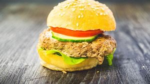 Berukuran Mungil, Kreasi Burger Ini Bisa Jadi Camilan Unik