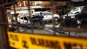 Potret sisa-sisa Kebakaran di Kemayoran yang Hanguskan Mobil