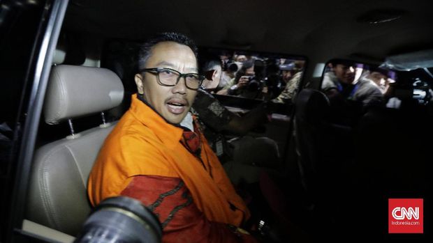 Imam Nahrawi ditetapkan sebagai tersangka kasus suap dana hibah KONI. (