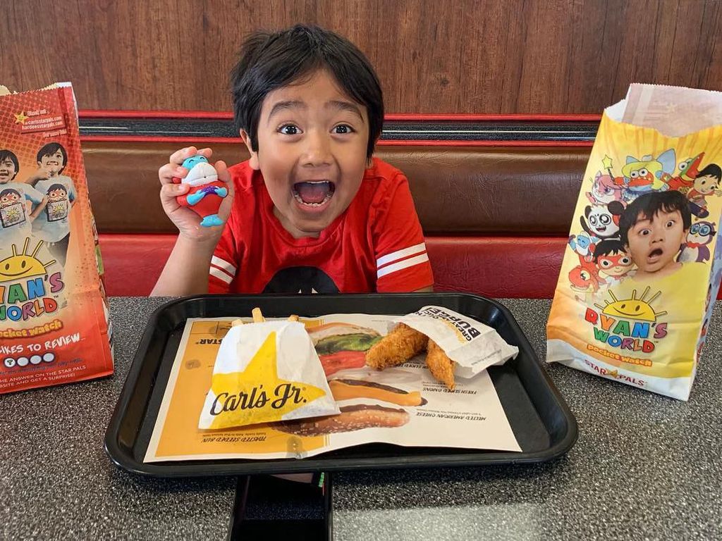 Bocah 7 Tahun Jadi Influencer Cilik Terkaya, Hartanya Rp 310 Miliar Bocah 7 Tahun Jadi Influencer Cilik Terkaya, Hartanya Rp 310 Miliar