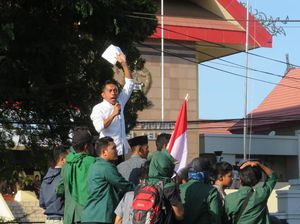 Cerita Pimpinan DPRD Sulsel Baru Dilantik Langsung Terima Massa Mahasiswa