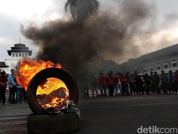 Mahasiswa-Pelajar Minta Ridwan Kamil Bersuara: Jangan Fokus Medsos