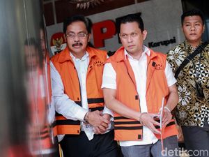 Pemeriksaan Nurdin Basirun dan Eka Safitra Pemeriksaan Nurdin Basirun dan Eka Safitra