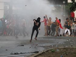 RKUHP: Hina DPR, Jaksa, Polisi, hingga Walkot Dipenjara 18 Bulan