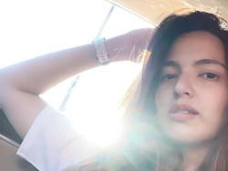 Istri Denny Cagur Kagum Lihat Sikap Nia Ramadhani di Belakang Kamera