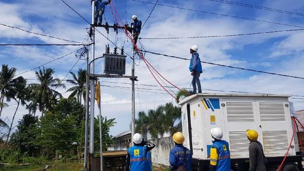 Mengintip Perbaikan Listrik di Ambon Pascagempa