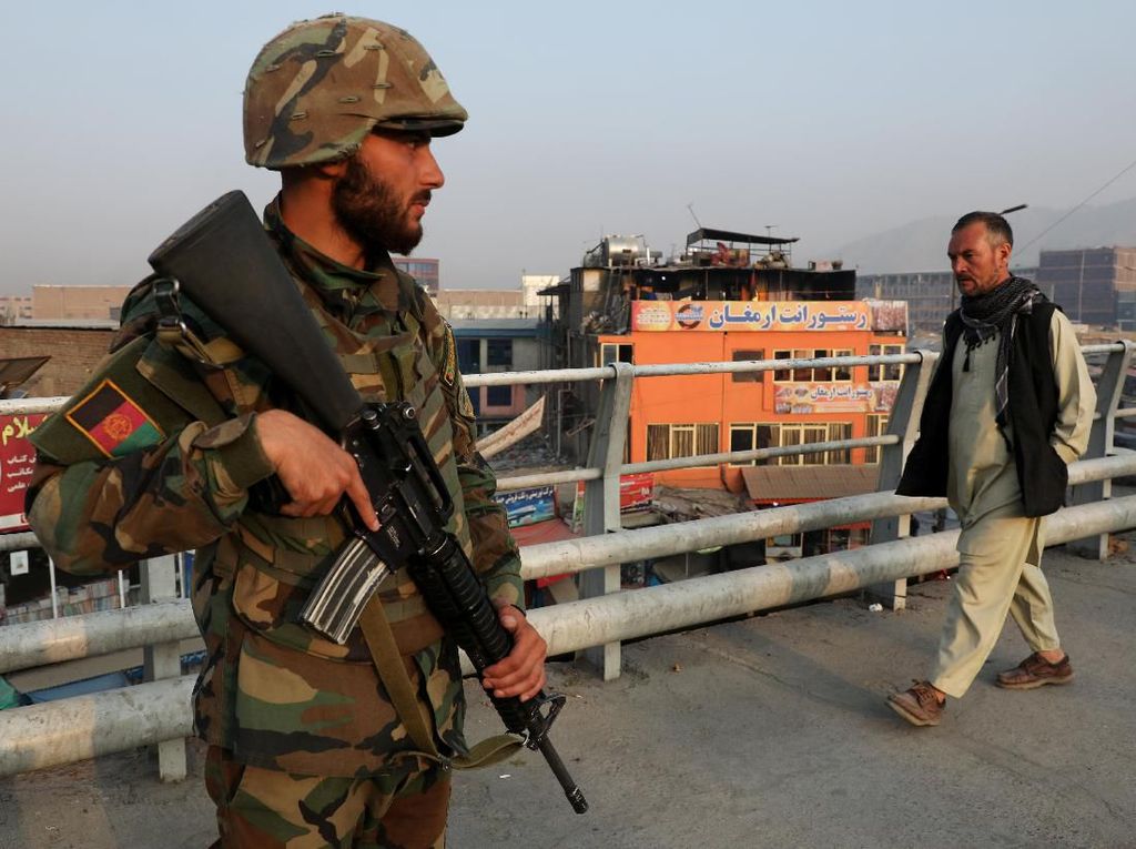 Serangan Bom Bunuh Diri Guncang Kabul, 7 Warga Sipil Tewas