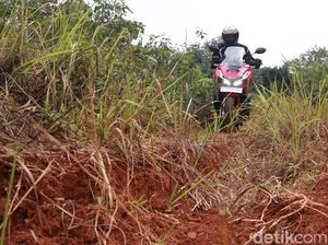 Sehari Bersama Motor Fenomenal Honda ADV 150