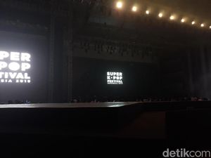 NUEST dan Apink Buka Super K-Pop Festival Malam Ini NUEST dan Apink Buka Super K-Pop Festival Malam Ini